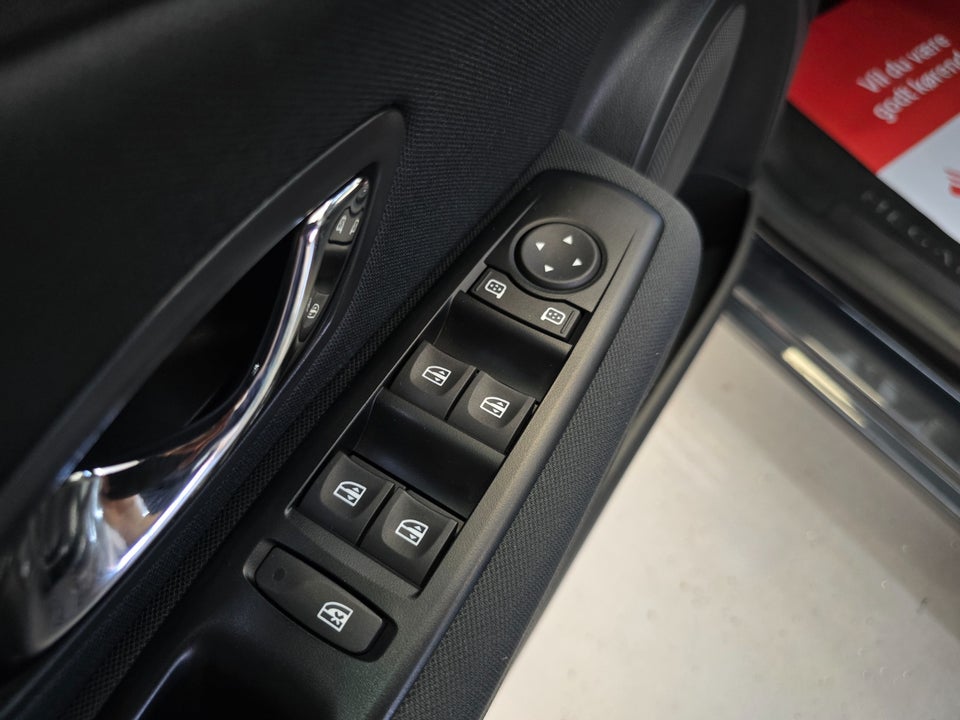 Renault Megane III 1,6 110 Expression Sport Tourer 5d