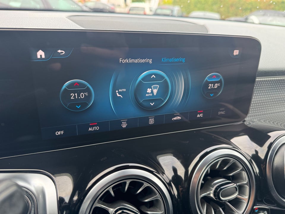 Mercedes EQB250 Progressive 5d