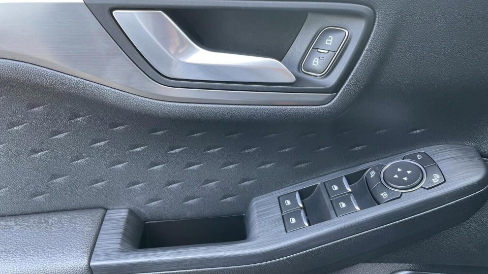 Ford Kuga 2,5 PHEV Titanium X CVT 5d