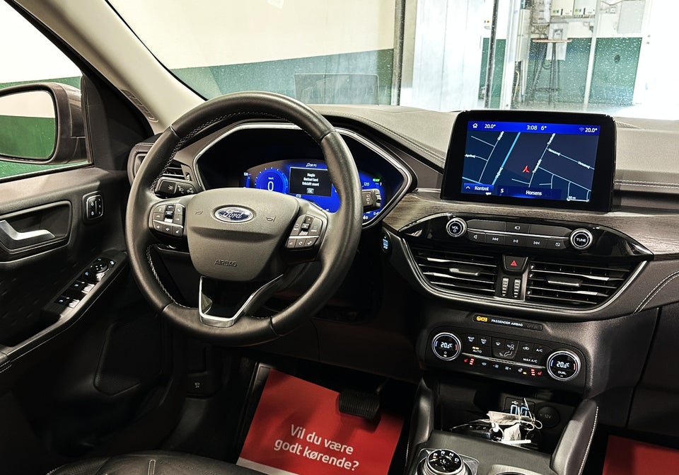 Ford Kuga 2,5 PHEV Vignale CVT 5d