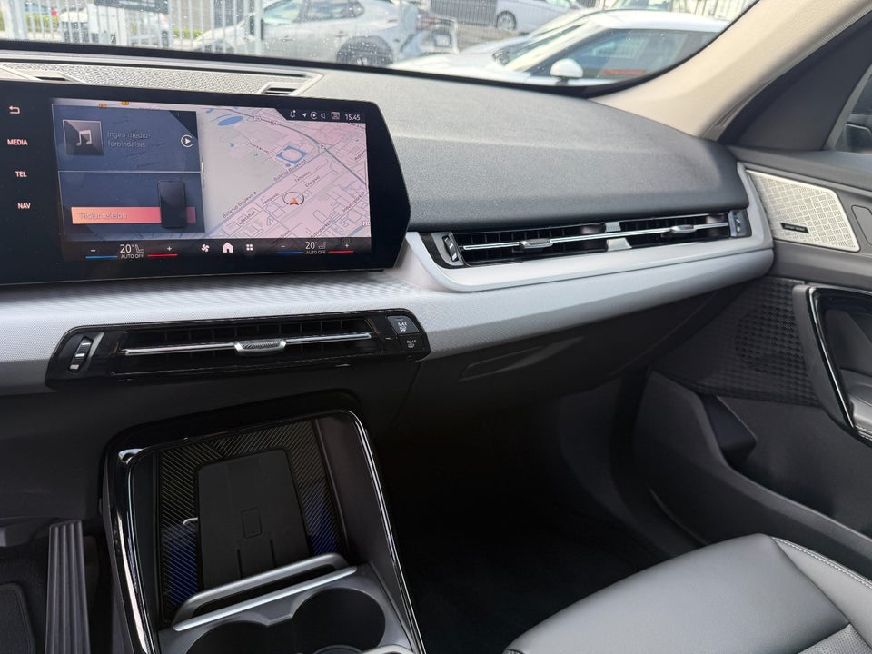 BMW iX1 eDrive20 X-Line 5d