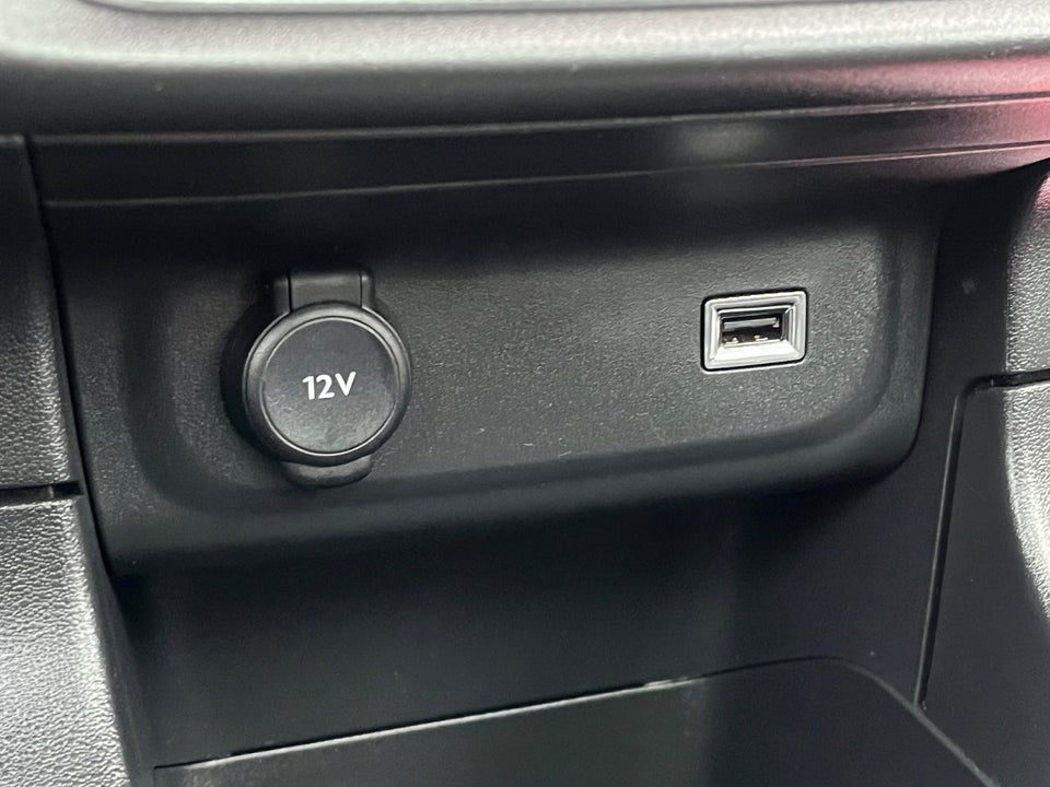 Citroën C3 1,2 PureTech 83 Shine 5d