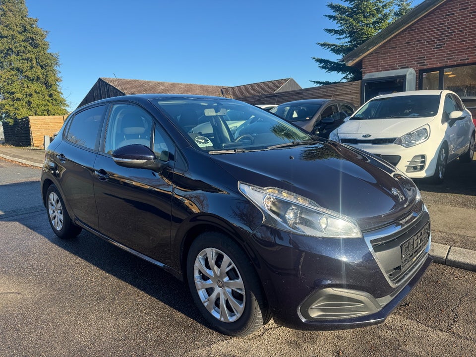 Peugeot 208 1,6 BlueHDi 100 Active 5d