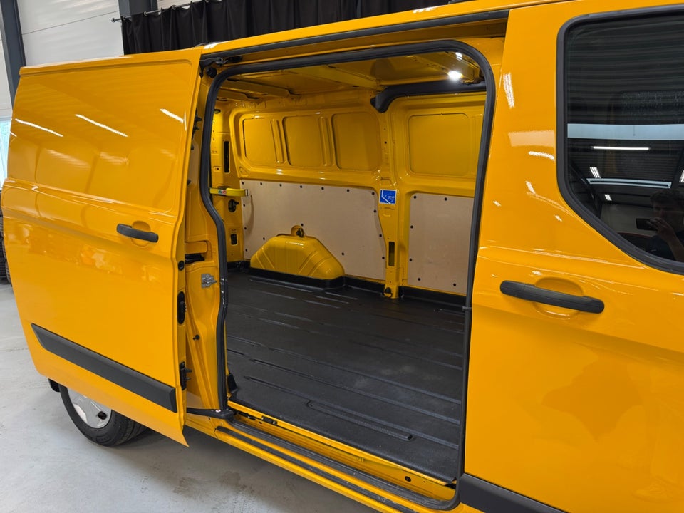 Ford Transit Custom 340 L2 2,0 TDCi 130 Ambiente