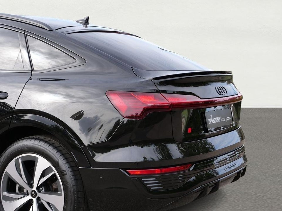 Audi Q8 e-tron 55 S-line Sportback quattro 5d