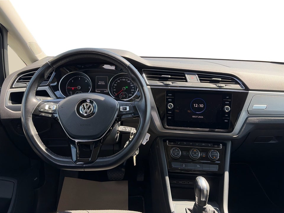 VW Touran 2,0 TDi 115 Comfortline Family DSG 7prs 5d