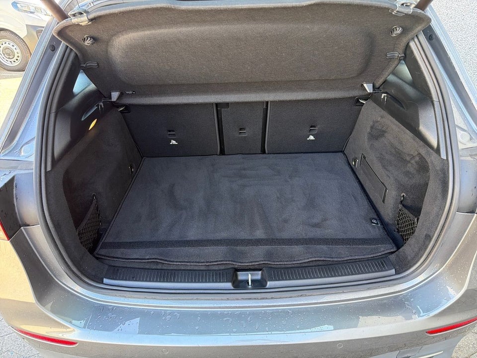 Mercedes B200 1,3 Progressive aut. 5d