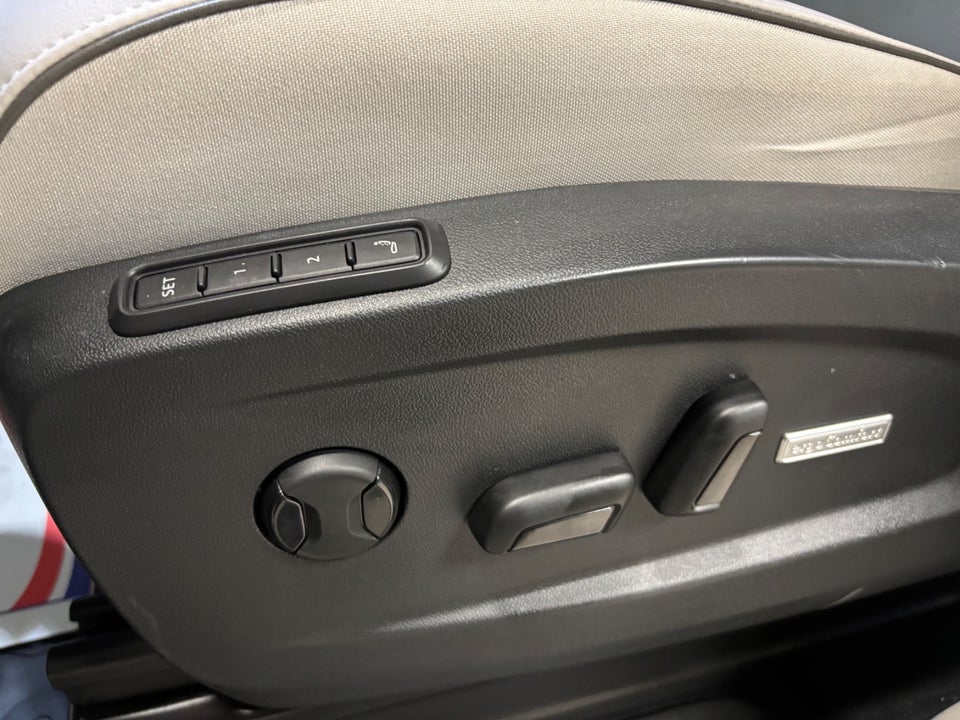 VW ID.Buzz 77 Pro SWB 5d