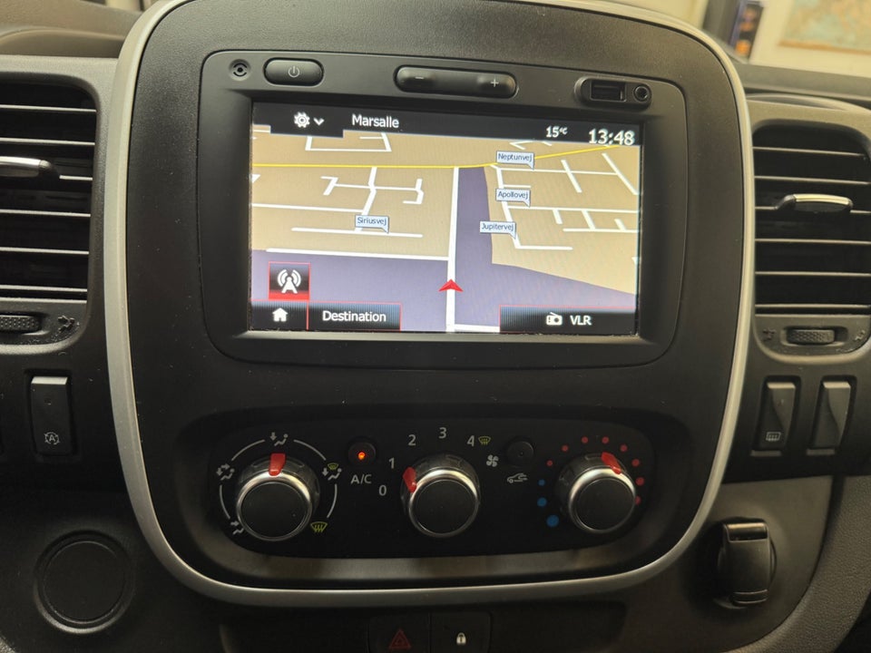 Renault Trafic T29 2,0 dCi 145 L2H1