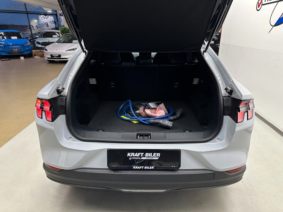 Ford Mustang Mach-E 75 Standard Range 5d