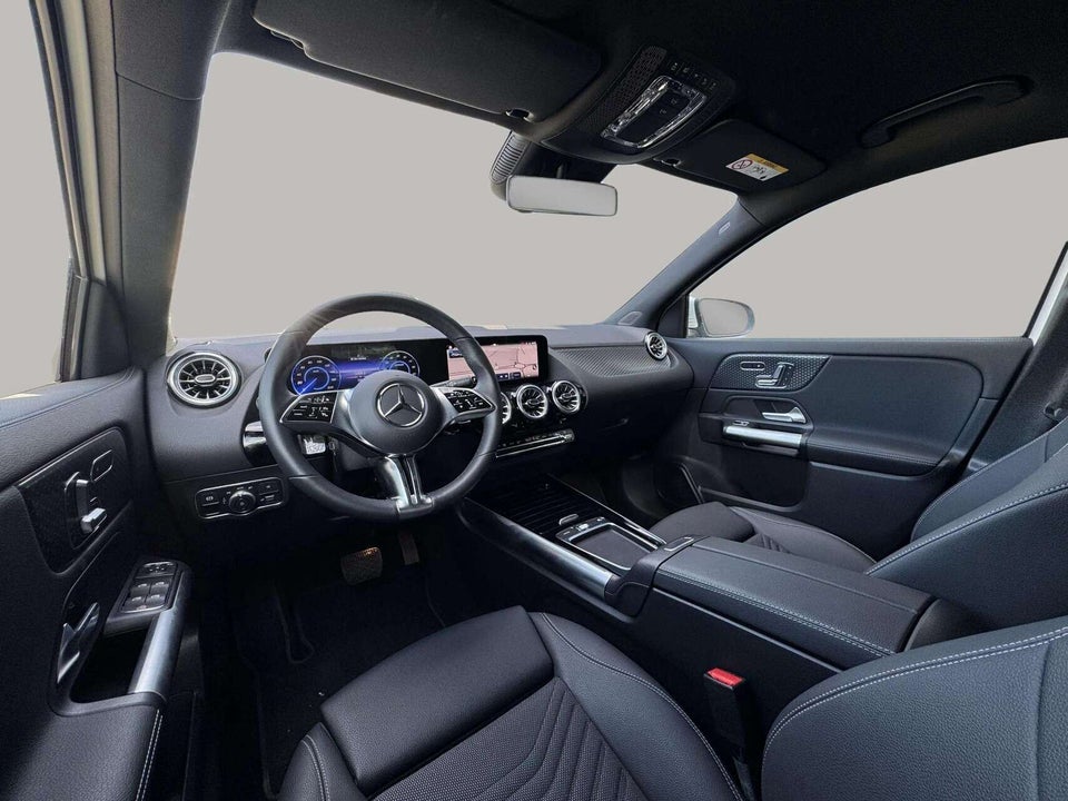 Mercedes EQA250+ Progressive 5d