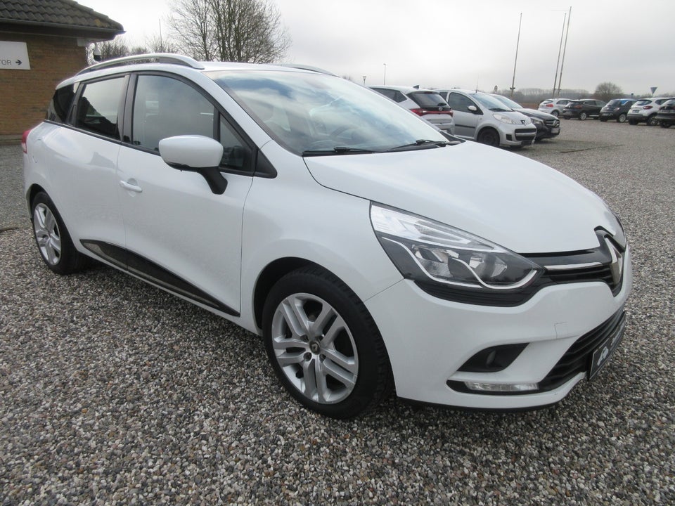 Renault Clio IV 1,5 dCi 90 Zen Sport Tourer 5d
