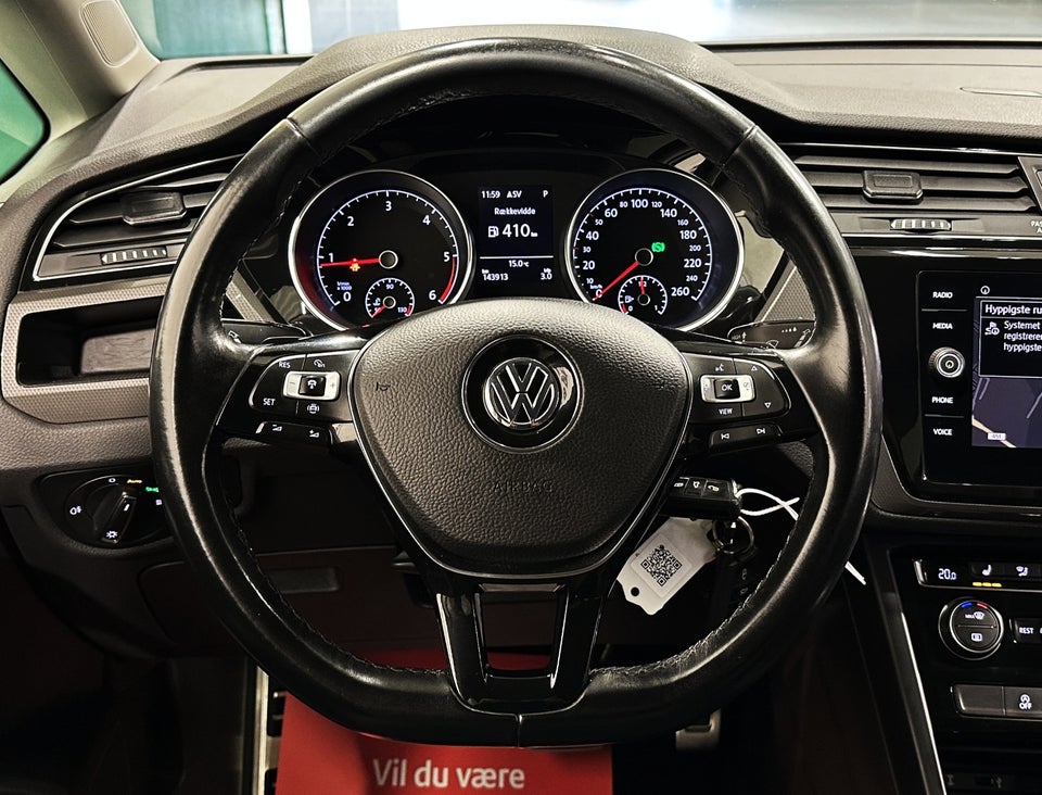 VW Touran 1,6 TDi 115 R-line DSG 7prs 5d
