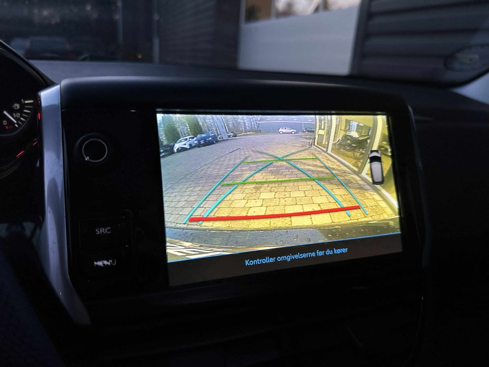 Peugeot 208 1,6 BlueHDi 100 Allure Sky 5d