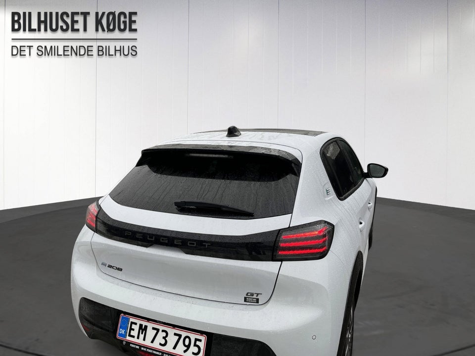 Peugeot e-208 54 GT Pack 5d