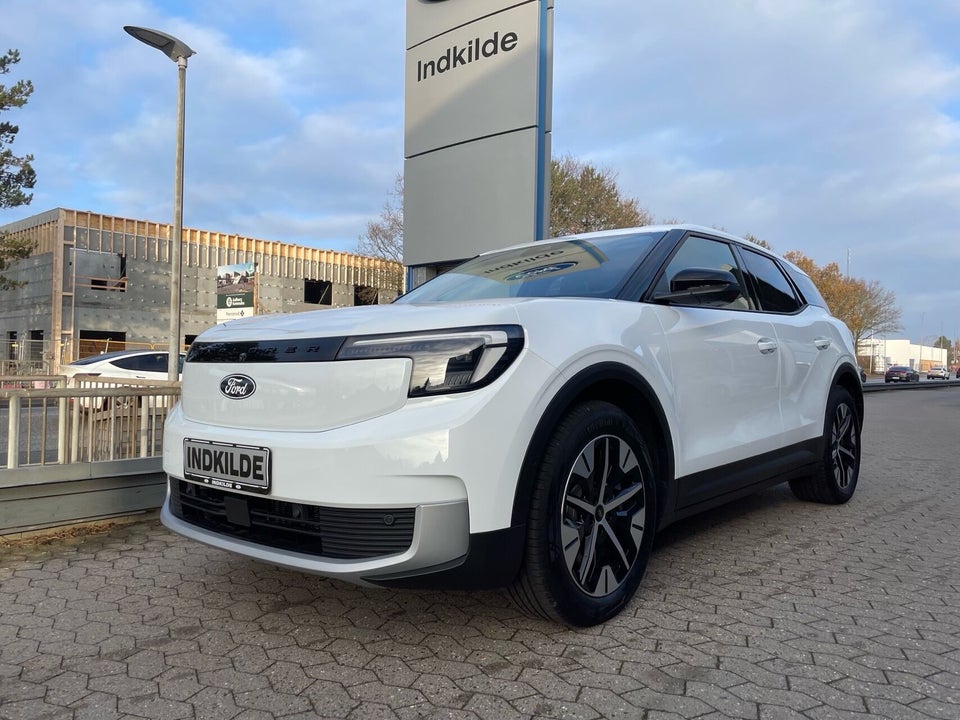 Ford Explorer 82 Select Extended Range 5d