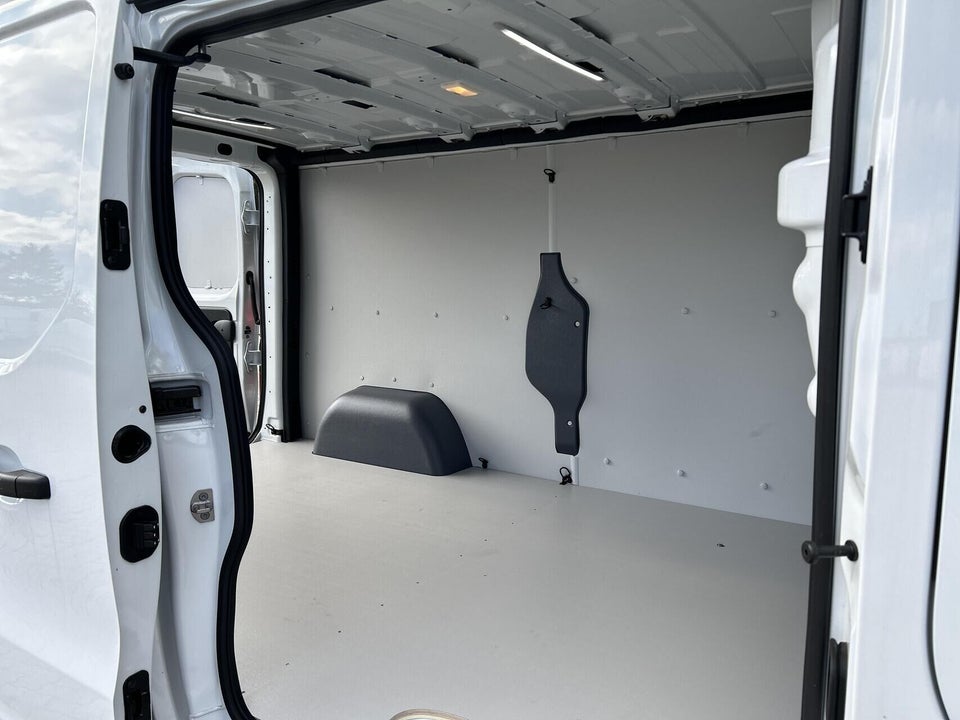 Renault Trafic 2,0 dCi 130 L2H1 Tekno