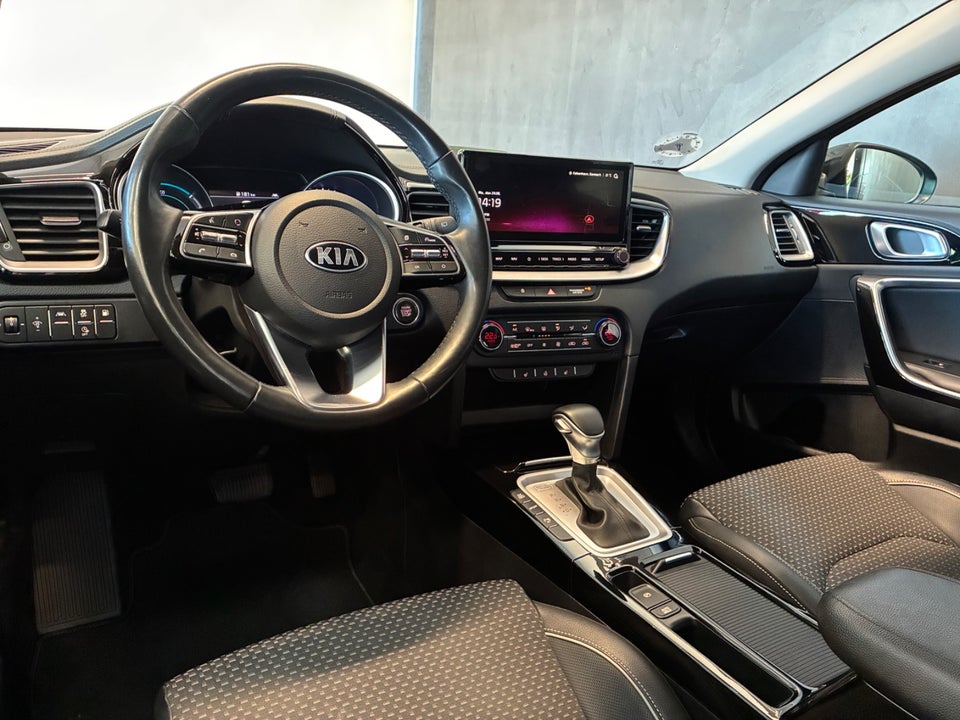 Kia XCeed 1,6 PHEV Prestige DCT 5d