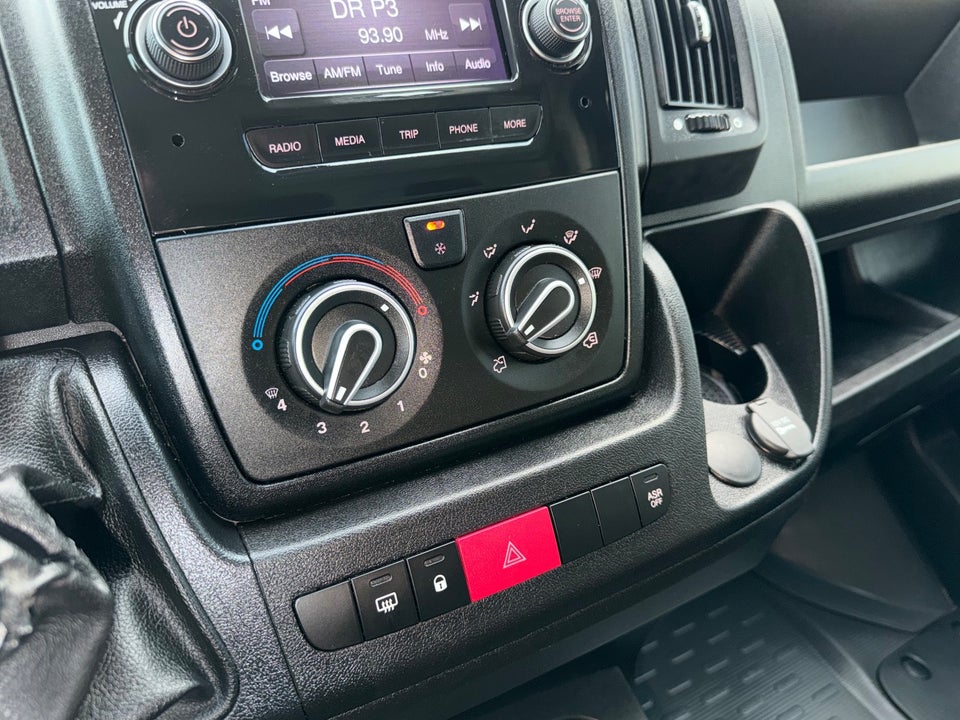 Citroën Jumper 35+ 2,2 BlueHDi 165 L2H2 FlexLine