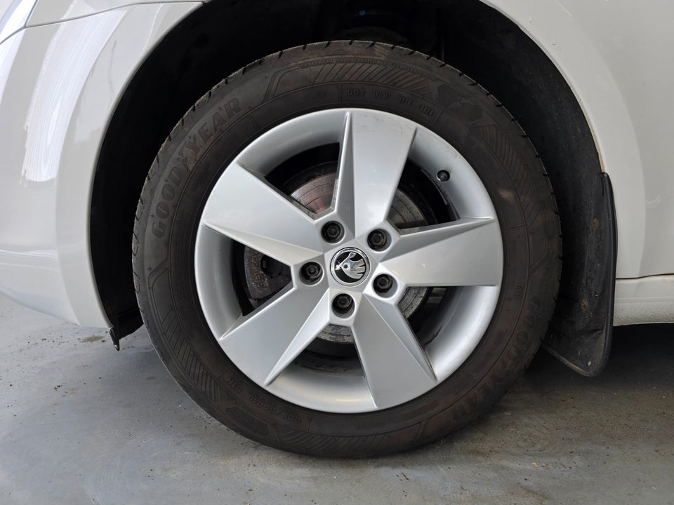 Skoda Octavia 1,2 TSi 105 Elegance 5d