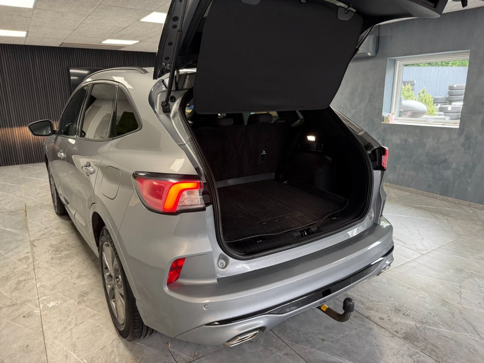 Ford Kuga 2,5 PHEV ST-Line CVT 5d