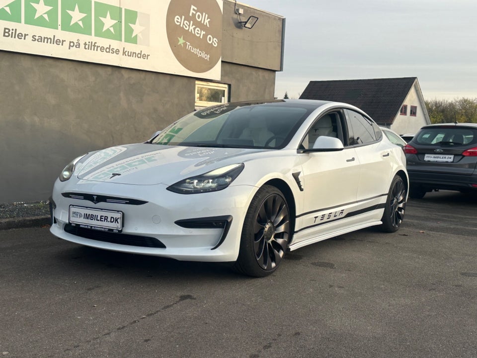 Tesla Model 3 Performance AWD 4d