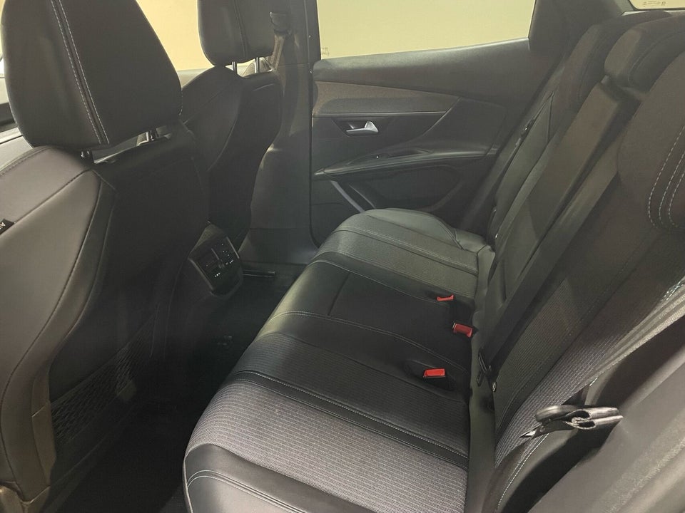Peugeot 3008 1,6 Hybrid Allure Pack EAT8 5d
