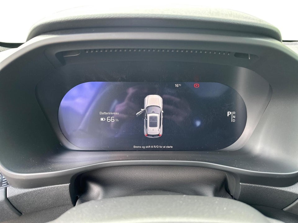 Volvo EX40 Extended Range Black Edition Excess 5d