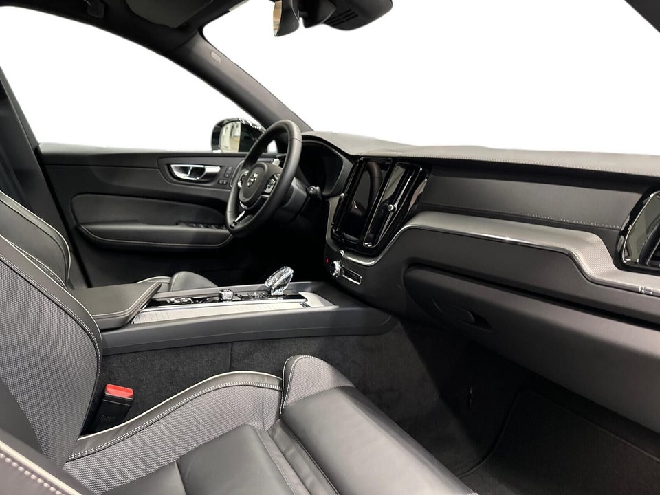 Volvo XC60 2,0 T8 ReCharge Ultimate Dark aut. AWD 5d