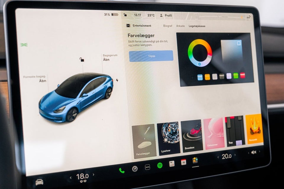 Tesla Model 3 Long Range AWD 4d