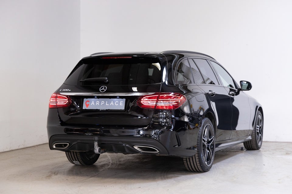 Mercedes C300 e 2,0 AMG Line stc. aut. 5d