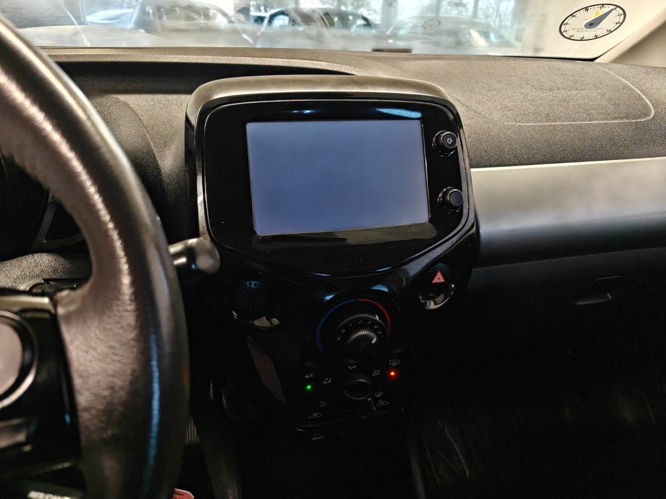 Citroën C1 1,2 PureTech Shine Airscape 5d