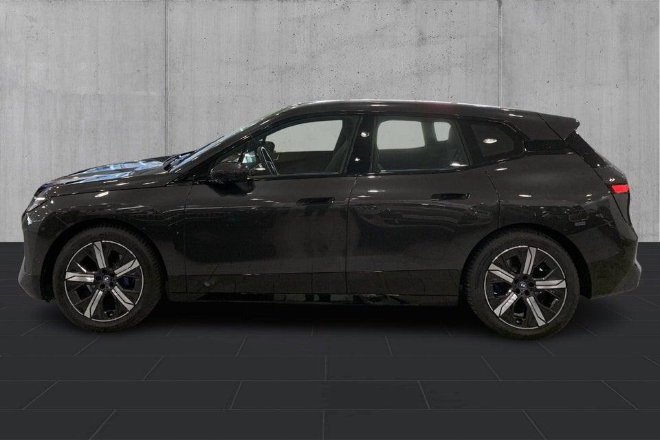 BMW iX xDrive40 Sport 5d