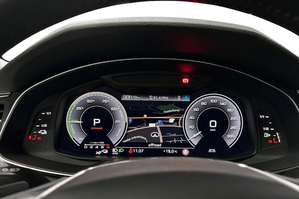 Audi A6 50 TFSi e Sport quattro S-tr. 4d