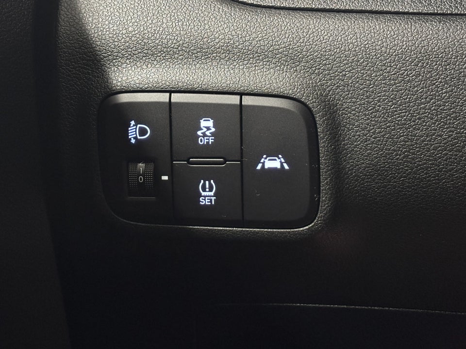 Hyundai i10 1,0 MPi Essential 5d