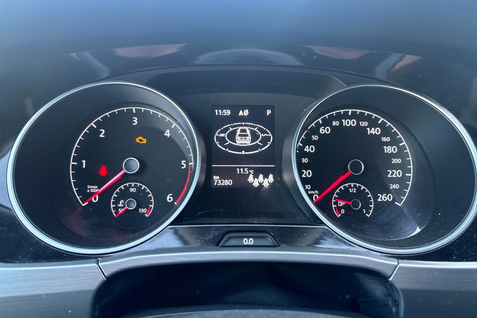 VW Touran 2,0 TDi 115 Comfortline DSG Van 5d