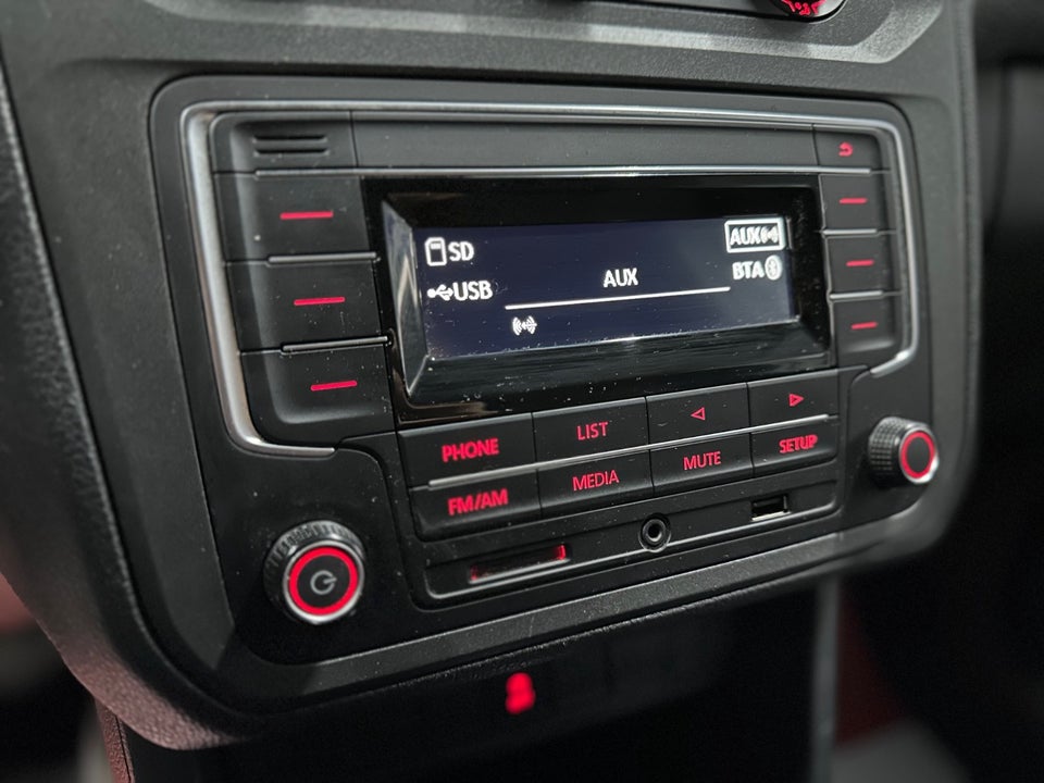 VW Caddy 2,0 TDi 102 DSG BMT Van 4d