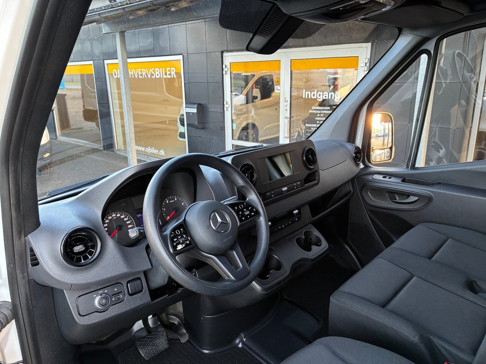 Mercedes Sprinter 317 2,0 CDi A2 Kassevogn aut. RWD