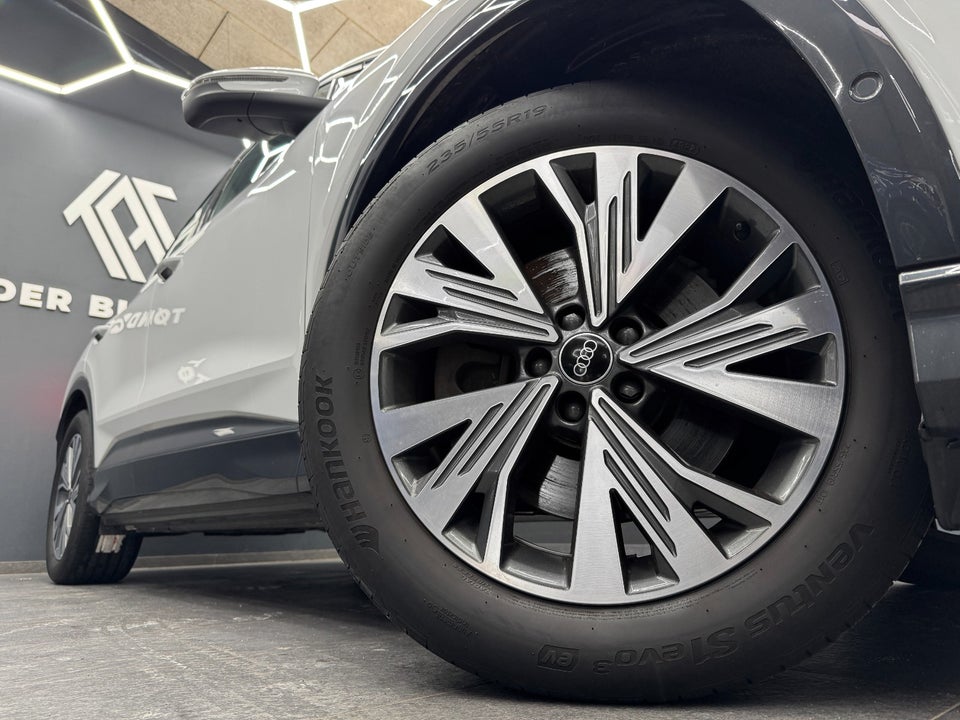 Audi Q4 e-tron 40 Advanced 5d