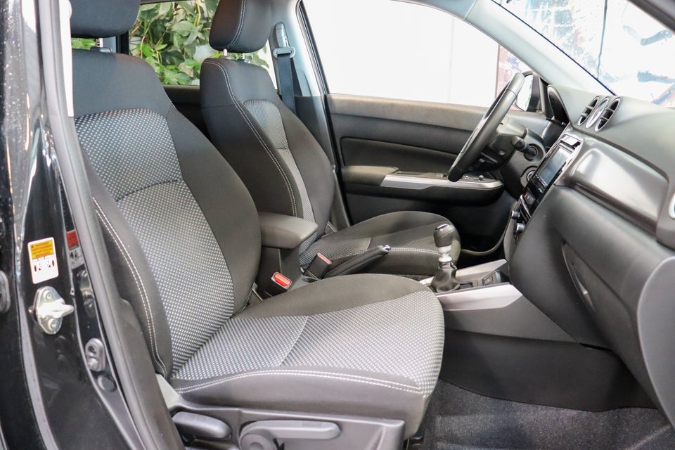 Suzuki Vitara 1,4 mHybrid Active 5d