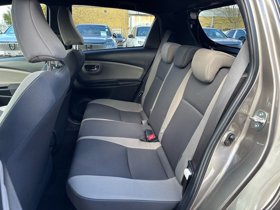 Toyota Yaris 1,5 Hybrid Delight e-CVT 5d