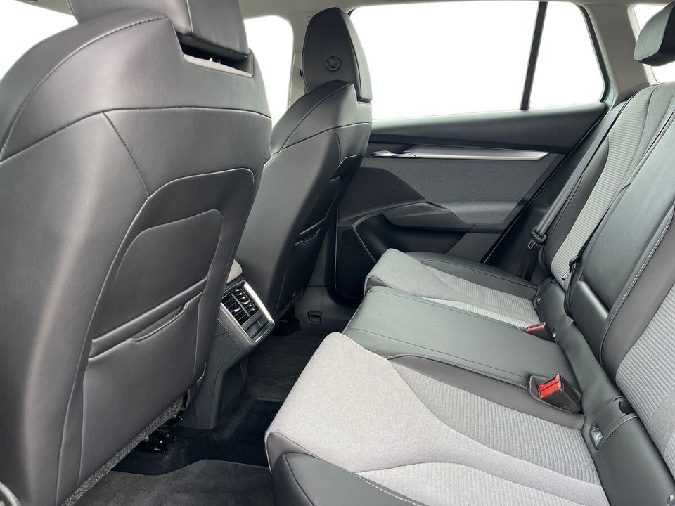 Skoda Enyaq 80 iV 5d