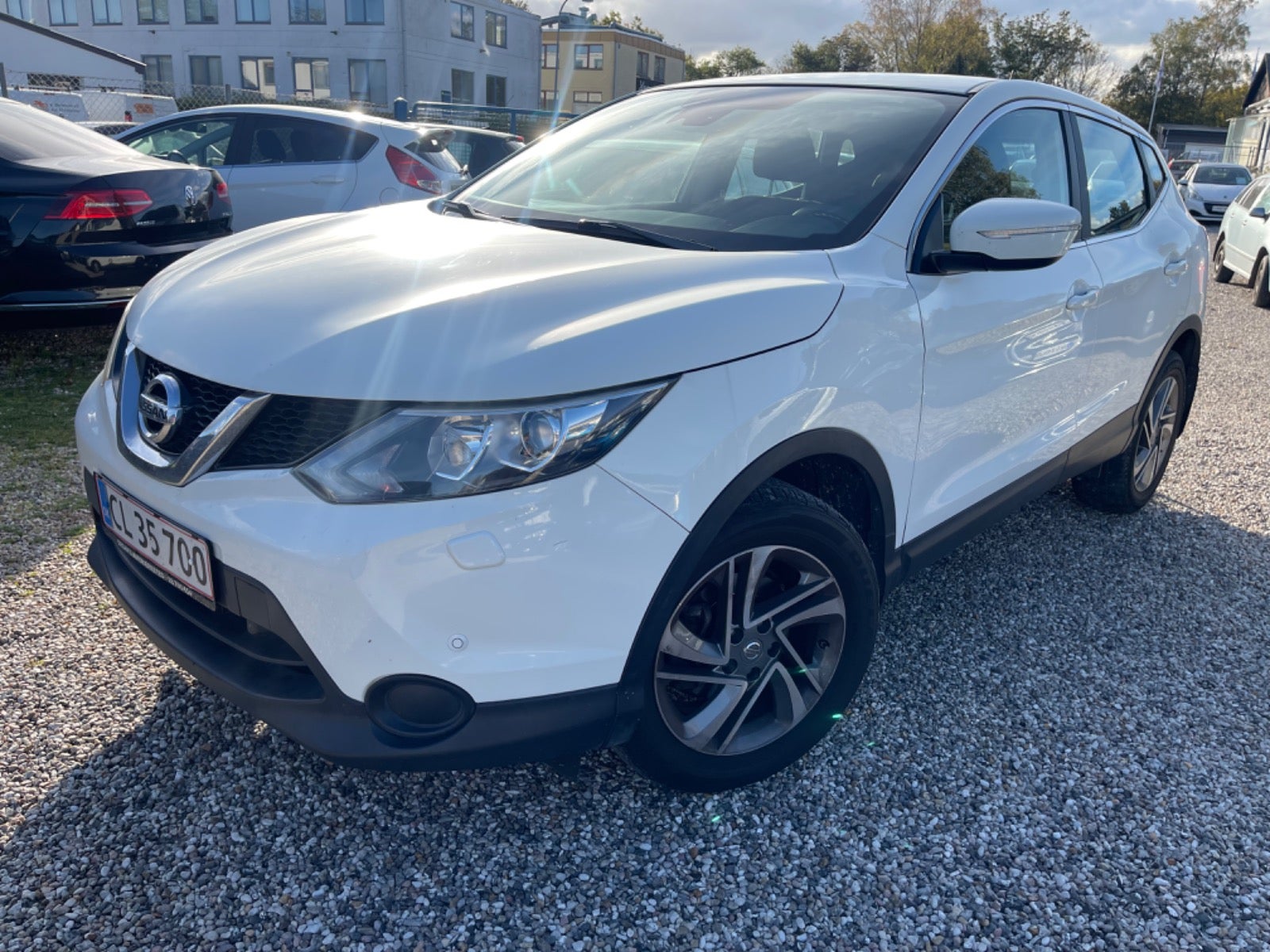 Nissan Qashqai 1,2 Dig-T 115 Visia 5d