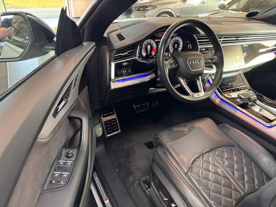 Audi SQ8 4,0 TFSi quattro Tiptr. 5d