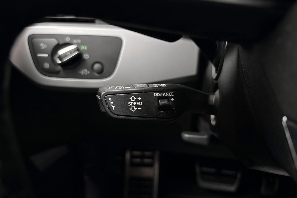Audi A4 40 TFSi S-line plus Avant S-tr. 5d