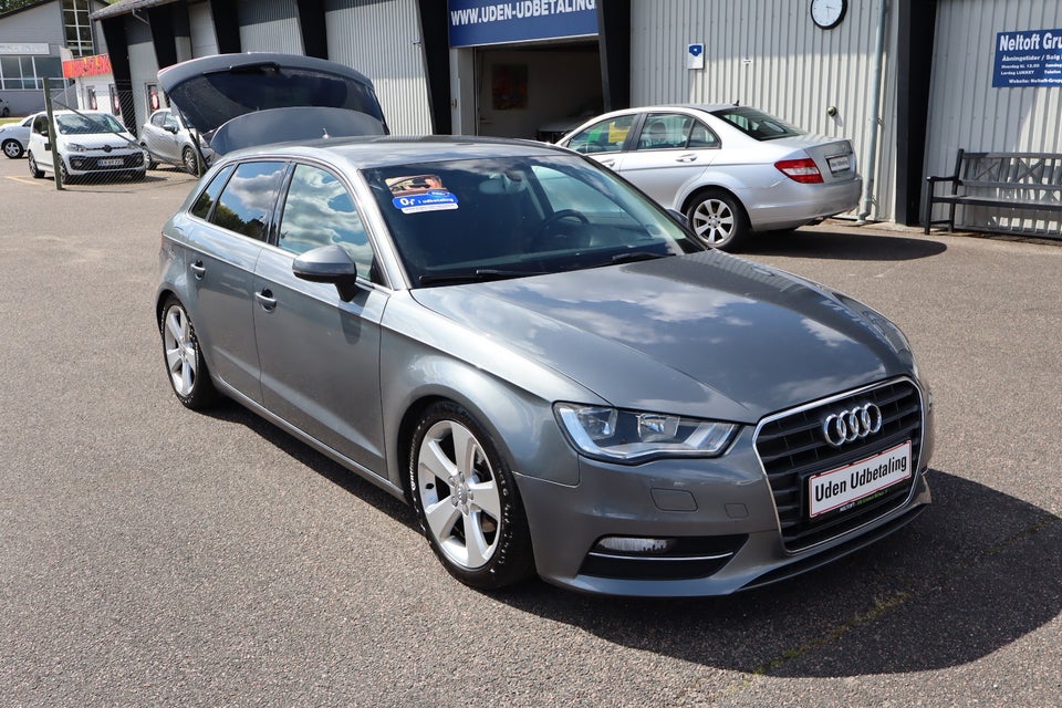 Audi A3 1,4 TFSi 125 Attraction Sportback 5d