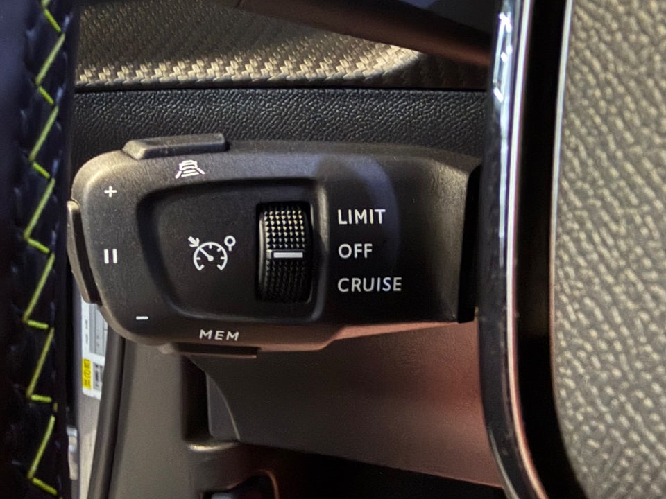 Peugeot e-2008 50 GT 5d