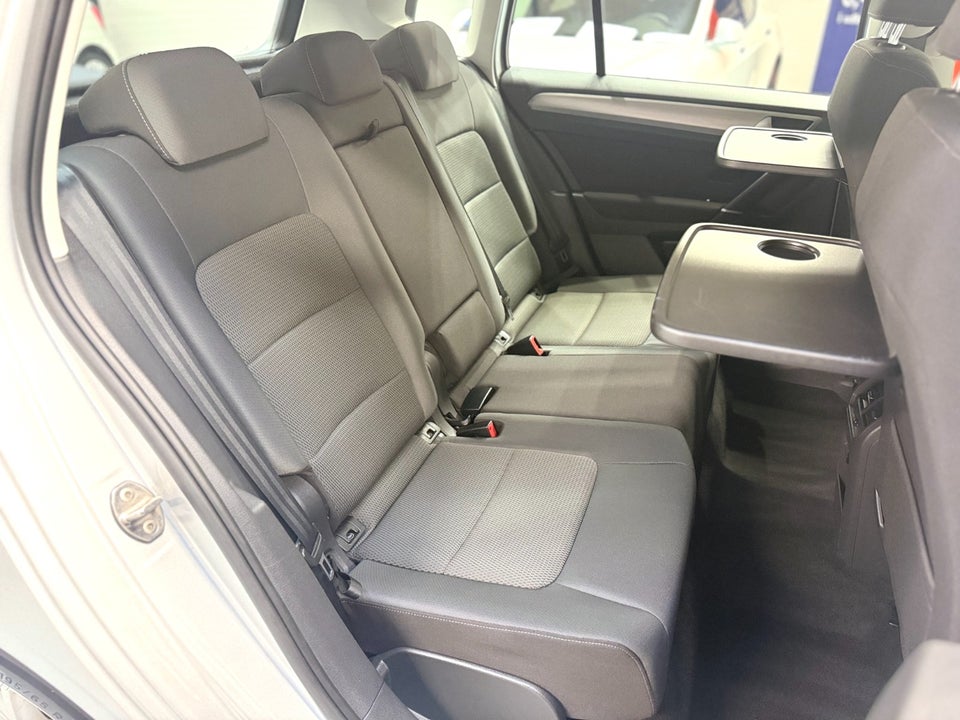 VW Golf Sportsvan 1,6 TDi 110 Comfortline BMT 5d