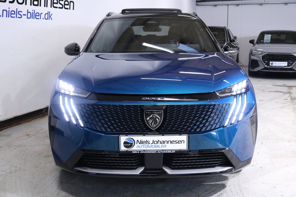 Peugeot e-5008 77 GT Pack 7prs 5d