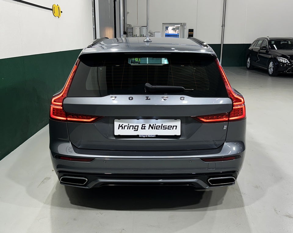 Volvo V60 2,0 D4 190 R-Design aut. 5d